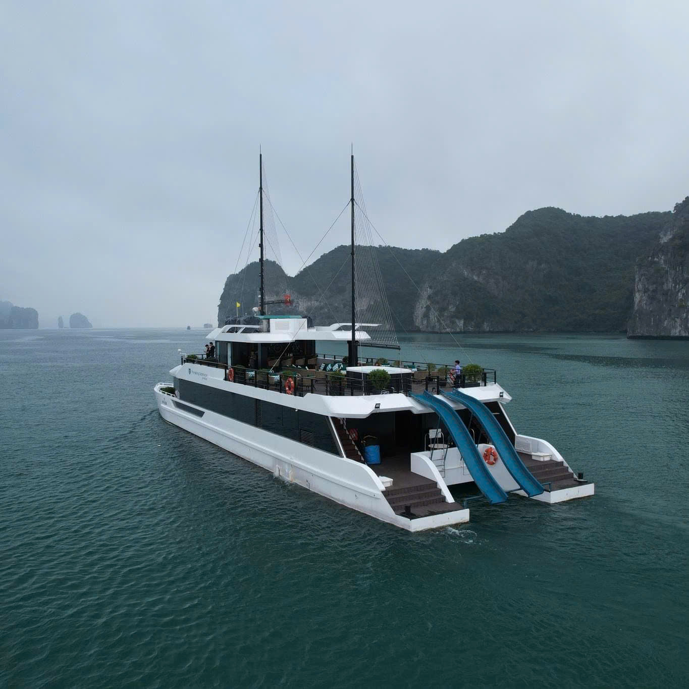CATAMARAN PREMIUM