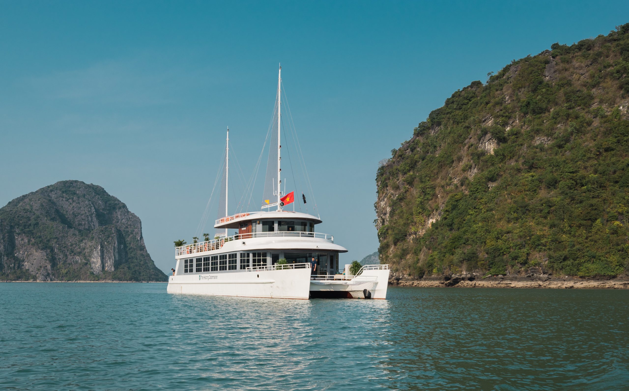 ARRIVAL AT TUAN CHAU MARINA – RETURN TO HANOI